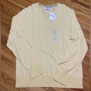 NWT Old Navy V-Neck Sweater Yellow - Size Large